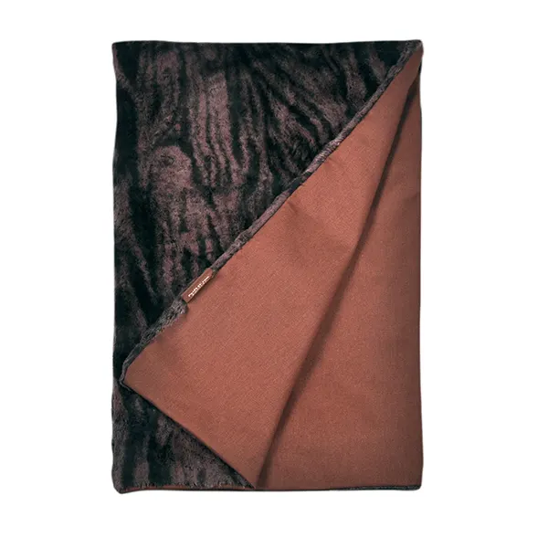 P.L.A.Y - כרבולית הגנה מפנקת - חום כמהין LUXE THROW - SNUGGLE - TRUFFLE BROWN, תמונה 3