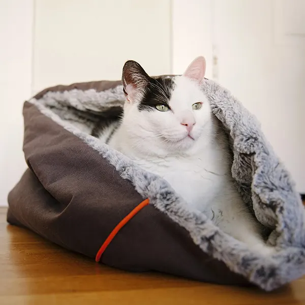 P.L.A.Y - מיטת התכרבלות חום כמהין - SNUGGLE BED - TRUFFLE BROWN, תמונה 3