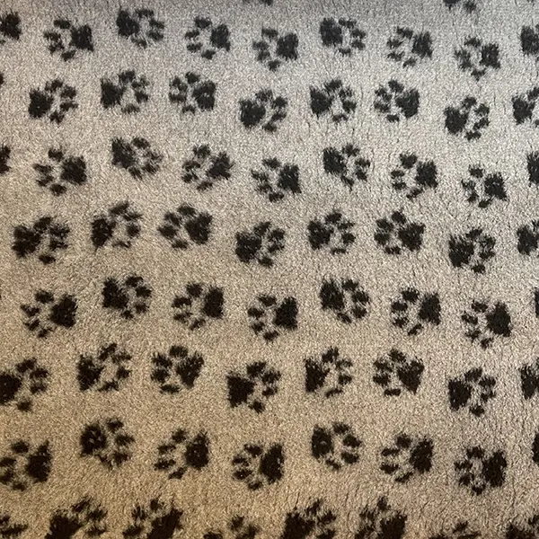 Vet Bedding - משטח רב תכליתי במגוון צבעים Small Paws High Grade Bed Fleece for Pets, תמונה 3