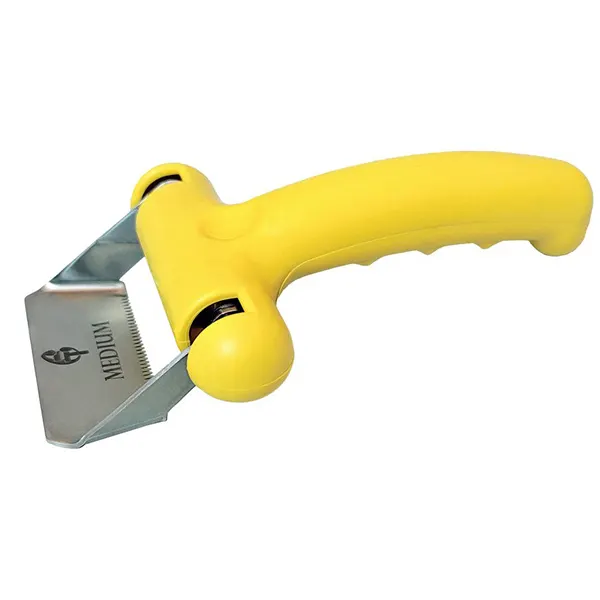 the Coat Tender™ – להב סריקה CARDING עדינה אך יעילה להסיר את הפרווה התחתונה הרפויה,שנמצאת לקראת סוף מחזור החיים שלה Ultimate Carding Tool MEDIUM